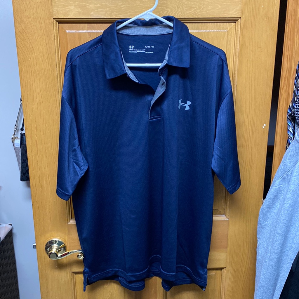 Mens Under Armour Polo. Size Xl
